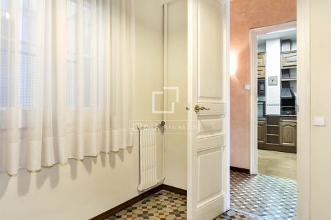 3 bedrooms apartment for sale in Barcelona, Catalonia, Spain № 8753 - photo 11