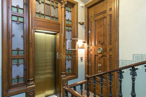 Apartamento de 5 dormitorios en venta en Barcelona, Cataluña, Spain № 8756 - foto 21