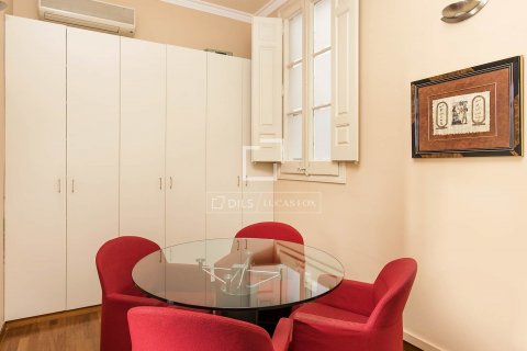Apartamento de 5 dormitorios en venta en Barcelona, Cataluña, Spain № 8756 - foto 14