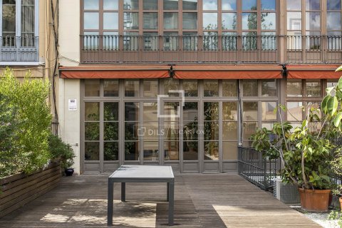 Apartamento de 5 dormitorios en venta en Barcelona, Cataluña, Spain № 8756 - foto 6