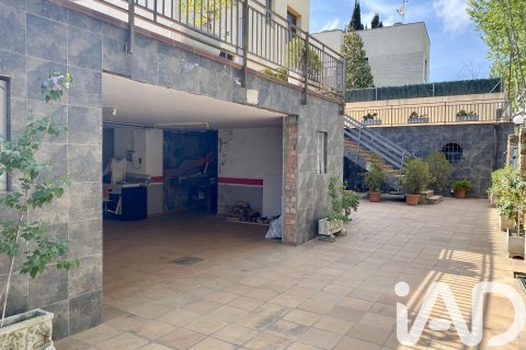 Сasa de 4 dormitorios en venta en Argentona, Barcelona, Cataluña, Spain № 7527 - foto 25