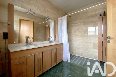 Сasa de 4 dormitorios en venta en Argentona, Barcelona, Cataluña, Spain № 7527 - foto 21