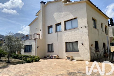 Сasa de 4 dormitorios en venta en Argentona, Barcelona, Cataluña, Spain № 7527 - foto 24