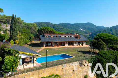 Сasa de 5 dormitorios en venta en Sant Andreu de Llavaneres, Barcelona, Cataluña, Spain № 7529