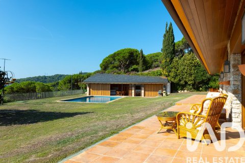 Сasa de 5 dormitorios en venta en Sant Andreu de Llavaneres, Barcelona, Cataluña, Spain № 7529 - foto 24