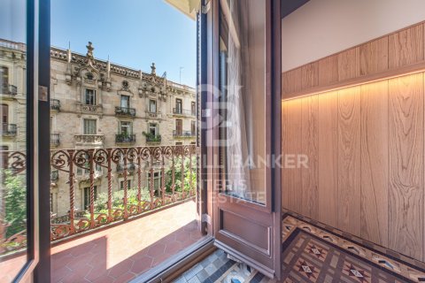 Купить квартиру в Барселона, Испания с 4 спальни, 190м², № 7765 - фото 30