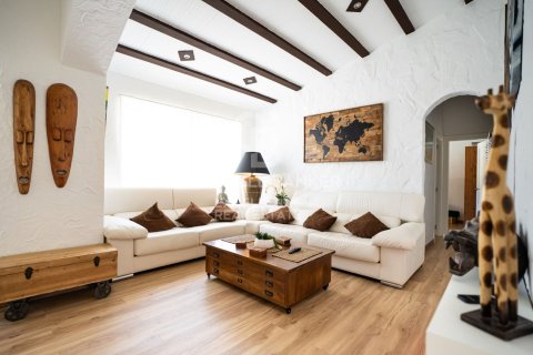 Villa de 4 dormitorios en venta en Alcanar, Tarragona, Cataluña, Spain № 7763 - foto 26