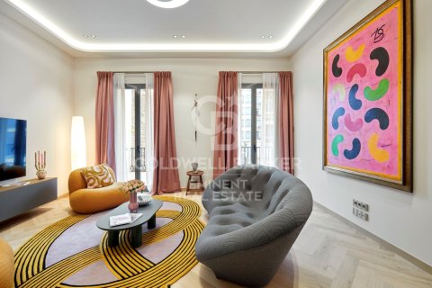 Apartamento de 3 dormitorios en venta en Barcelona, Cataluña, Spain № 7767 - foto 10