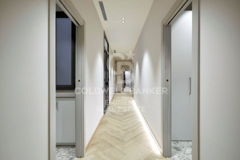 Apartamento de 3 dormitorios en venta en Barcelona, Cataluña, Spain № 7767 - foto 23