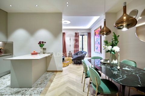 Apartamento de 3 dormitorios en venta en Barcelona, Cataluña, Spain № 7767 - foto 30