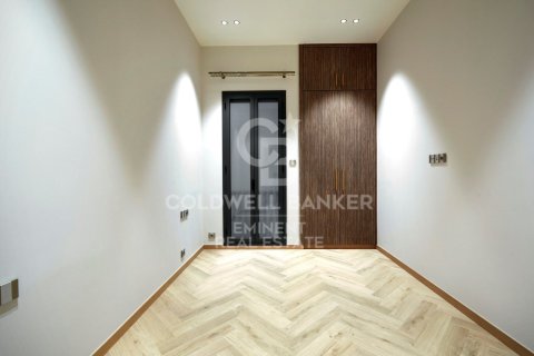 Apartamento de 3 dormitorios en venta en Barcelona, Cataluña, Spain № 7767 - foto 2