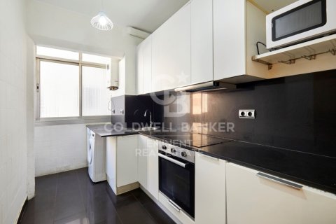 Apartamento de 4 dormitorios en venta en Barcelona, Cataluña, Spain № 7762 - foto 19