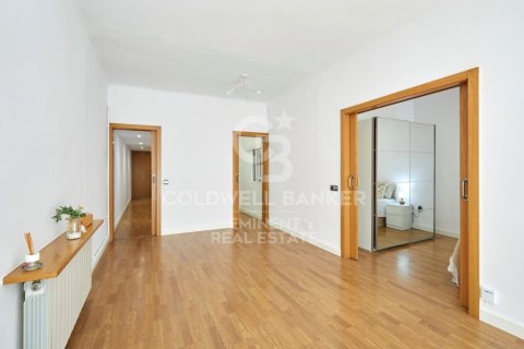 Apartamento de 4 dormitorios en venta en Barcelona, Cataluña, Spain № 7762 - foto 23