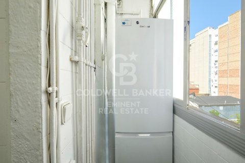Apartamento de 4 dormitorios en venta en Barcelona, Cataluña, Spain № 7762 - foto 14