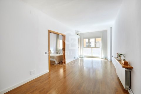 Apartamento de 4 dormitorios en venta en Barcelona, Cataluña, Spain № 7762 - foto 20