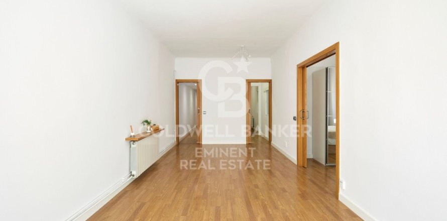 Apartamento de 4 dormitorios en venta en Barcelona, Cataluña, Spain № 7762