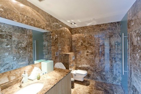 Сasa de 5 dormitorios en venta en Sant Andreu de Llavaneres, Barcelona, Cataluña, Spain № 3585 - foto 9