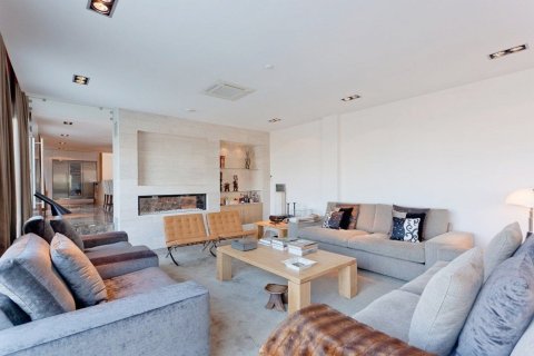 Сasa de 5 dormitorios en venta en Sant Andreu de Llavaneres, Barcelona, Cataluña, Spain № 3585 - foto 18