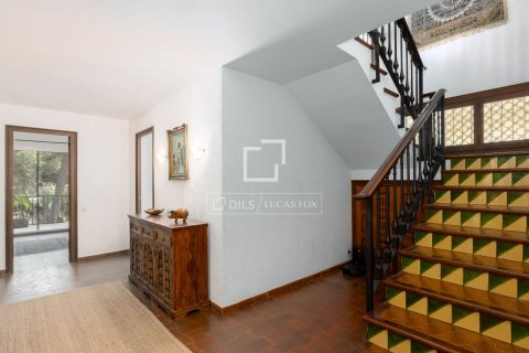 Villa de 7 dormitorios en venta en Arenys de Mar, Barcelona, Cataluña, Spain № 6419 - foto 14