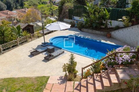Villa de 7 dormitorios en venta en Arenys de Mar, Barcelona, Cataluña, Spain № 6419 - foto 30