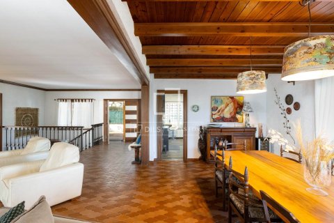 Villa de 7 dormitorios en venta en Arenys de Mar, Barcelona, Cataluña, Spain № 6419 - foto 4