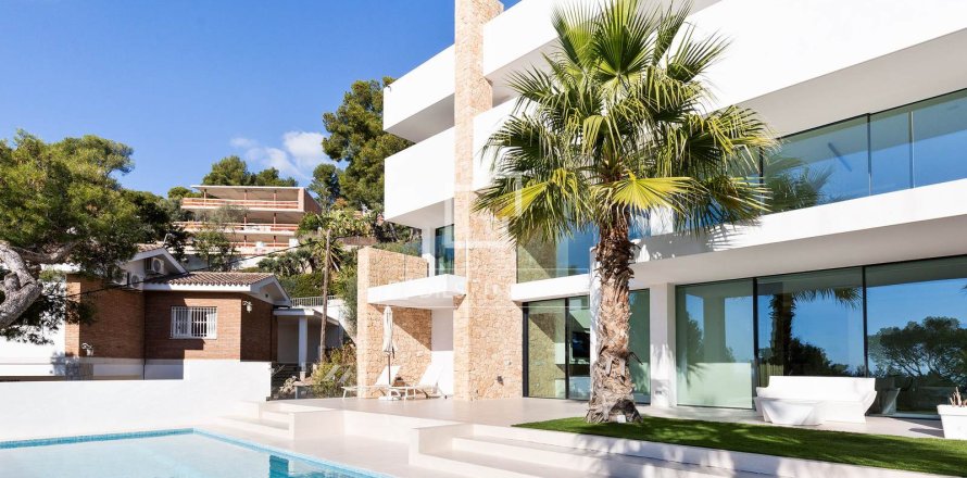 Villa de 6 dormitorios en venta en Castelldefels, Barcelona, Cataluña, Spain № 6420