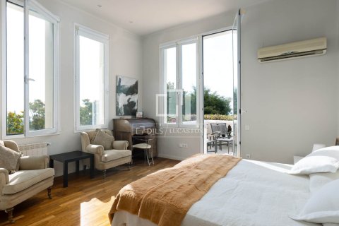 Villa de 6 dormitorios en venta en El Masnou, Barcelona, Cataluña, Spain № 6422 - foto 29