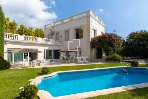 Villa de 6 dormitorios en venta en El Masnou, Barcelona, Cataluña, Spain № 6422 - foto 7