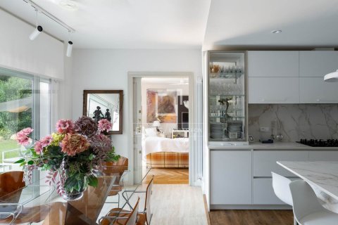 Villa de 6 dormitorios en venta en El Masnou, Barcelona, Cataluña, Spain № 6422 - foto 22