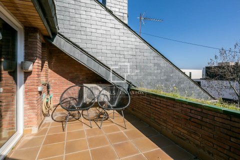 Villa de 4 dormitorios en venta en Sant Cugat del Vallès, Barcelona, Cataluña, Spain № 6418 - foto 28