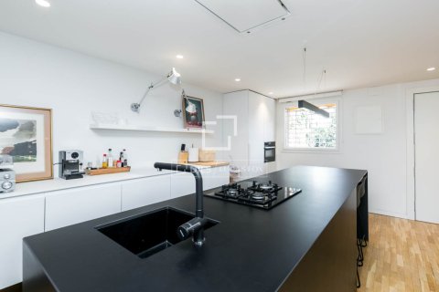 Villa de 4 dormitorios en venta en Sant Cugat del Vallès, Barcelona, Cataluña, Spain № 6418 - foto 4