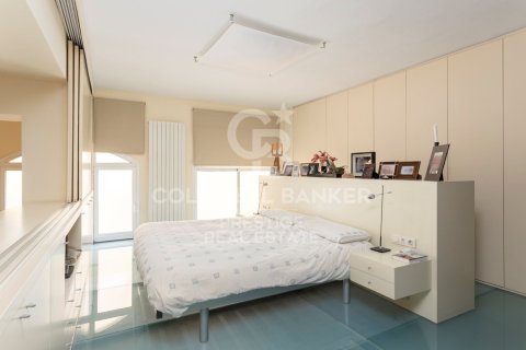 Dúplex de 2 dormitorios en venta en Barcelona, Cataluña, Spain № 5440 - foto 13