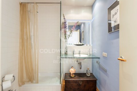 Dúplex de 2 dormitorios en venta en Barcelona, Cataluña, Spain № 5440 - foto 23