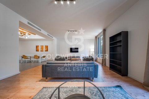 Купить квартиру в Барселона, Испания с 3 спальни, 141м², № 5434 - фото 3