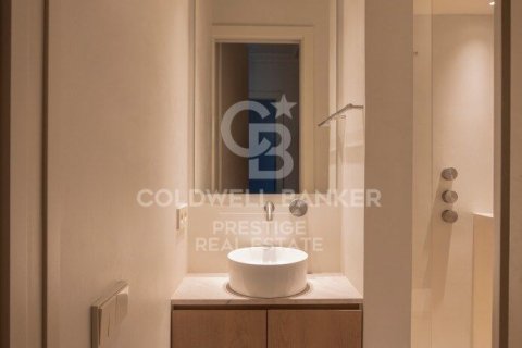 Ático de 4 dormitorios en venta en Barcelona, Cataluña, Spain № 5439 - foto 18