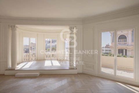 Ático de 4 dormitorios en venta en Barcelona, Cataluña, Spain № 5439 - foto 3