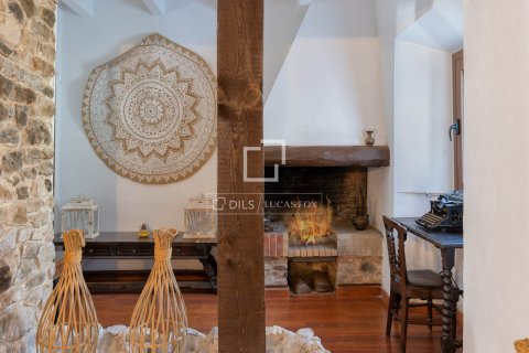 Finca de 13 dormitorios en venta en Mataró, Barcelona, Cataluña, Spain № 8518 - foto 8