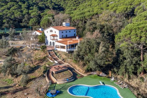 Finca de 13 dormitorios en venta en Mataró, Barcelona, Cataluña, Spain № 8518