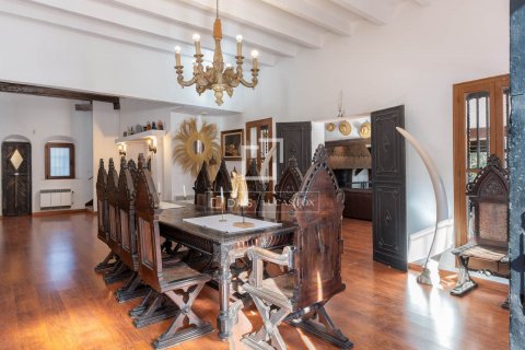 Finca de 13 dormitorios en venta en Mataró, Barcelona, Cataluña, Spain № 8518 - foto 5