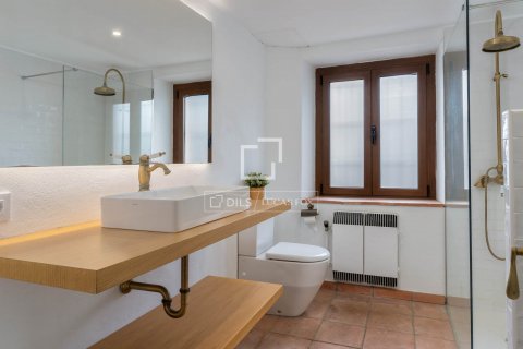Finca de 13 dormitorios en venta en Mataró, Barcelona, Cataluña, Spain № 8518 - foto 24