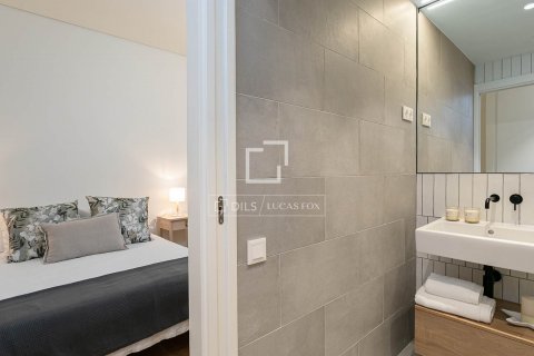 Ático de 2 dormitorios en venta en Barcelona, Cataluña, Spain № 8517 - foto 25
