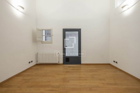Снять в аренду квартиру в Барселона, Испания с 3 спальни, 167м², № 8515 - фото 25