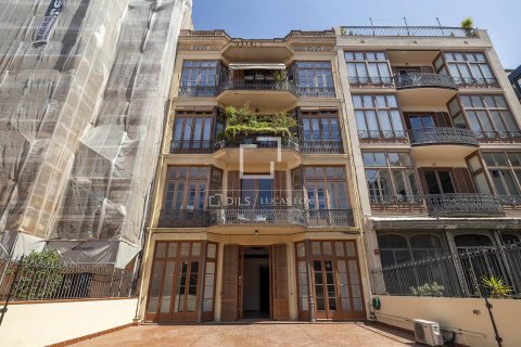 Снять в аренду квартиру в Барселона, Испания с 3 спальни, 167м², № 8515 - фото 13