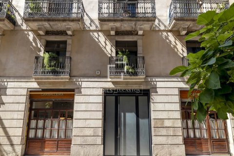 Apartamento de 2 dormitorios en alquiler en Barcelona, Cataluña, Spain № 8514 - foto 27