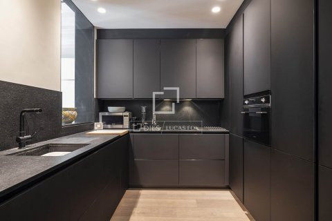 Apartamento de 2 dormitorios en alquiler en Barcelona, Cataluña, Spain № 8514 - foto 5