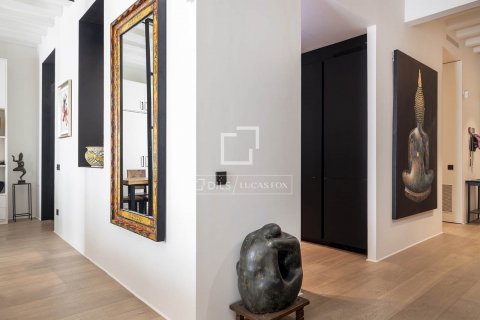 Apartamento de 2 dormitorios en alquiler en Barcelona, Cataluña, Spain № 8514 - foto 22