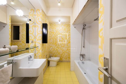 Apartamento de 3 dormitorios en venta en Barcelona, Cataluña, Spain № 8520 - foto 12