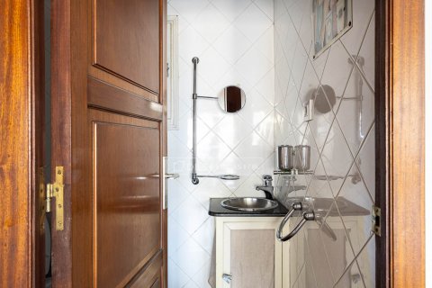 Apartamento de 3 dormitorios en venta en Barcelona, Cataluña, Spain № 8520 - foto 21