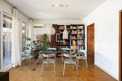 Apartamento de 3 dormitorios en venta en Barcelona, Cataluña, Spain № 8520 - foto 5