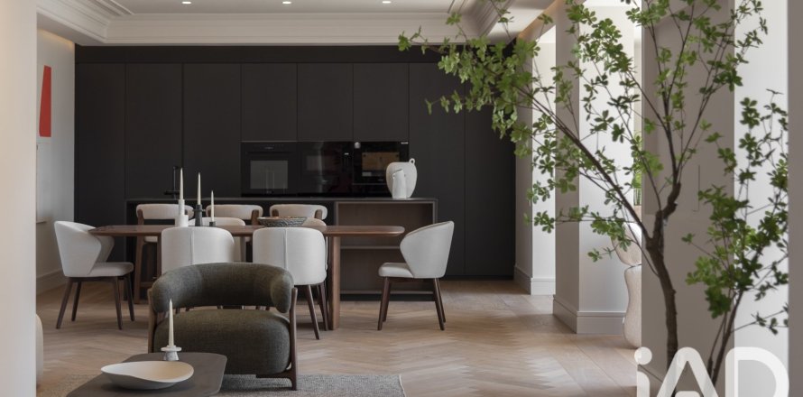 3 bedrooms apartment for sale in Barcelona, Catalonia, Spain № 8370